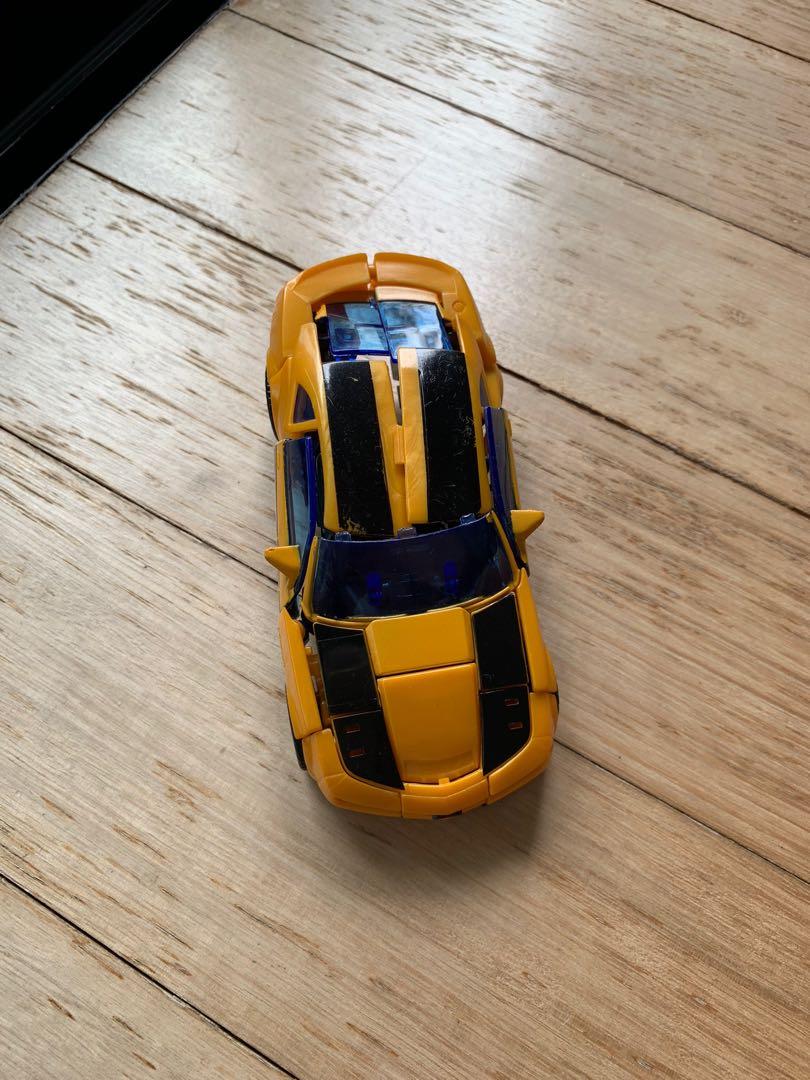 Transformers (Category: Toy Figures) located in Singapore. Submitted by alioops (Listing ID 1048890925, Image 1). Description: Assorted. Price for the lot..