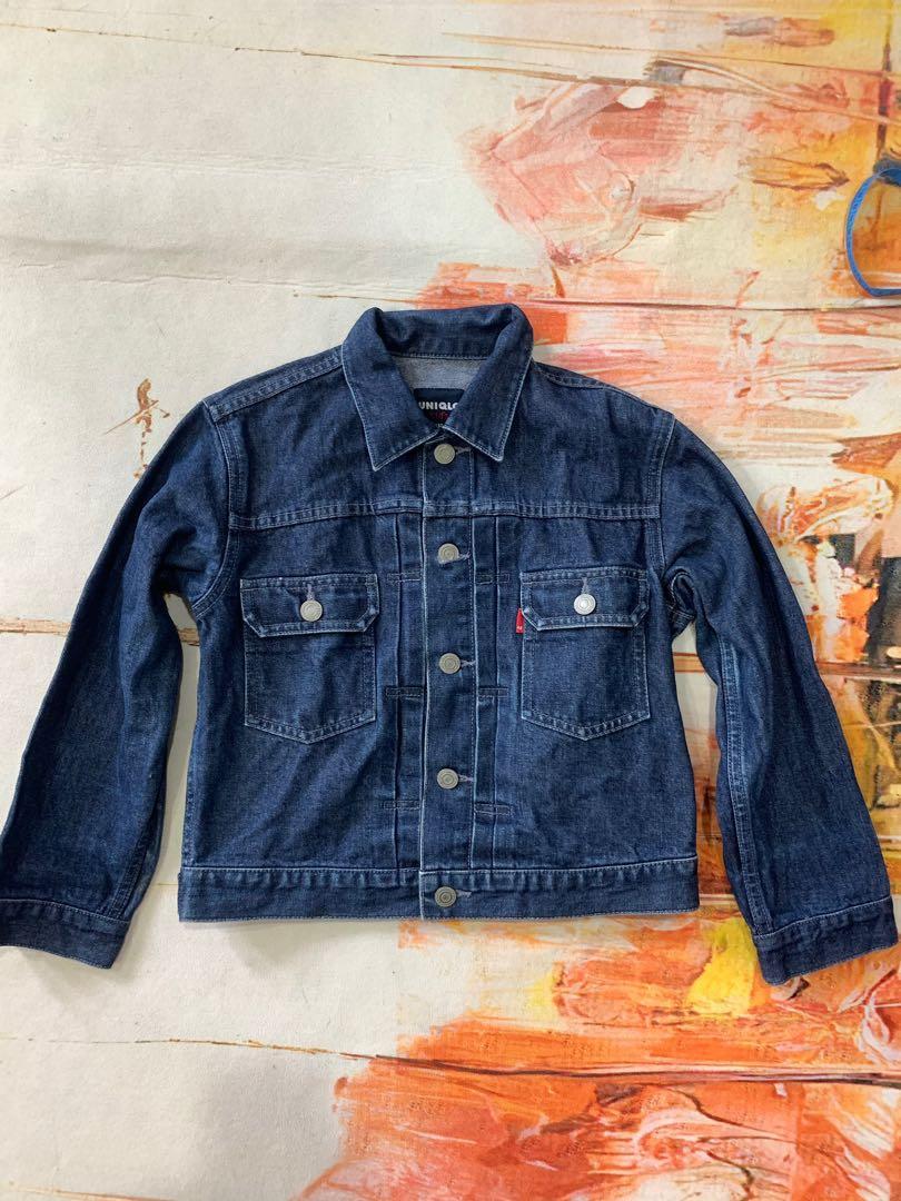Levis vs uniqlo sales