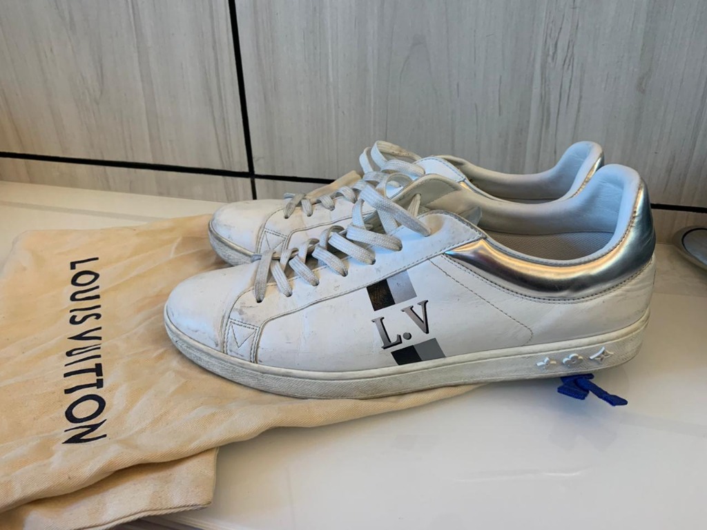 Used louis vuitton shoes discount