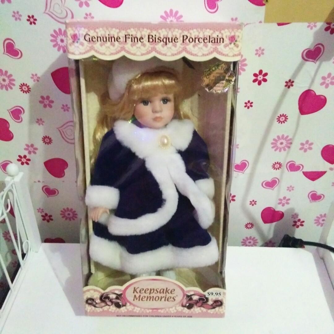 Dan dee collectors choice musical doll top