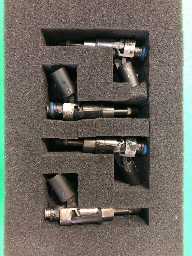 VW mk5 golf gti 2.0L fuel injectors set of 4, Car Accessories, Accessories on Carousell