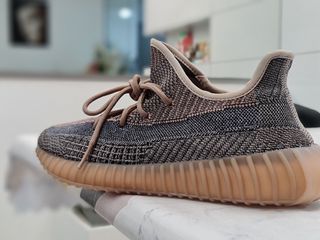 how much are yeezys uk