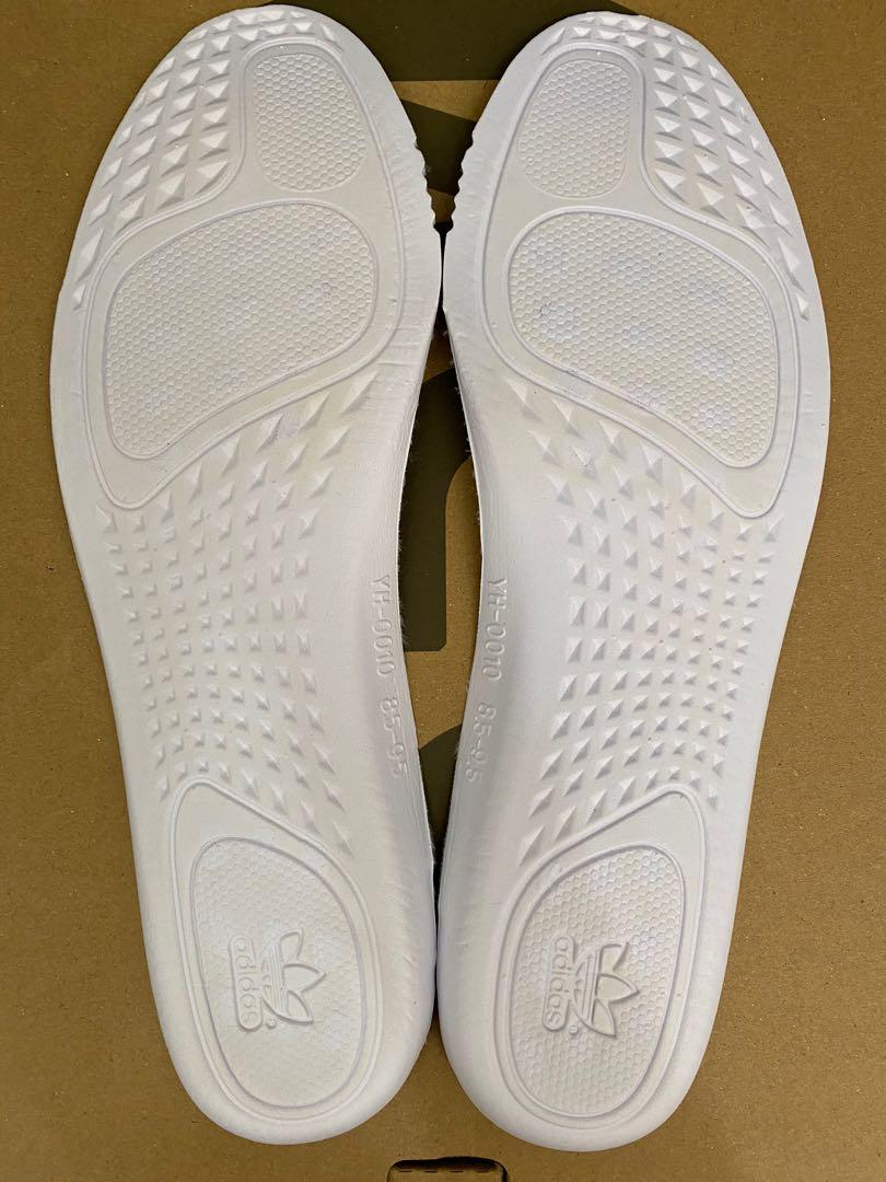 Yeezy Boost 350 V2 Yecheil