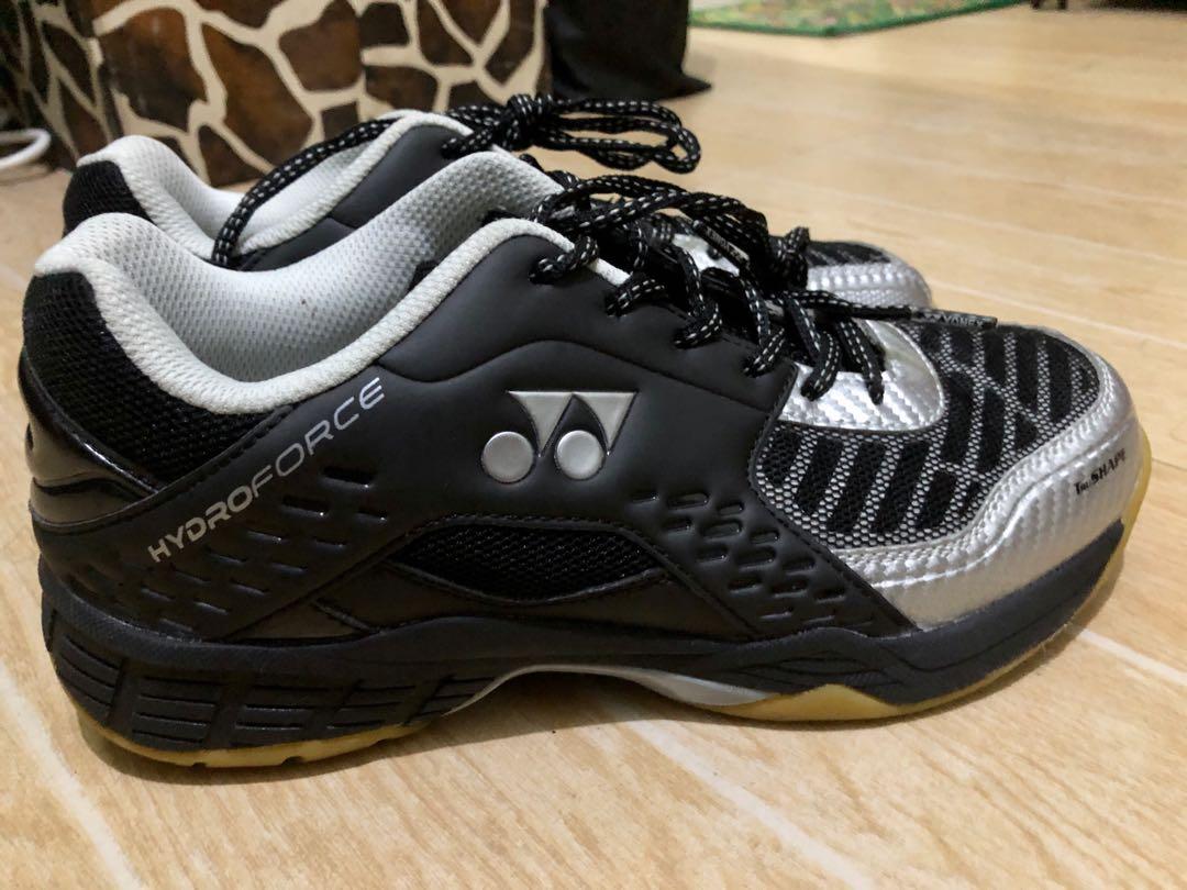 Hydro force yonex top