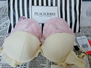 （分類：）位於 。 由 pinkyturtle 提交（商品編號 1049656857，圖片 1）。簡介： 。
