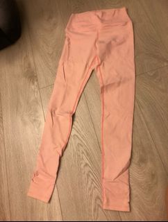 （分類：）位於 。 由 chris.cc64 提交（商品編號 1049708145，圖片 1）。簡介： 。