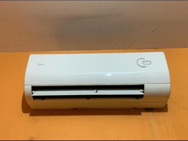 Ac Midea 1 2pk Indoor Outdoor Dijual Krn Upgrade Pk Elektronik Lainnya Di Carousell Ac Midea 1 2pk Indoor Outdoor Dijual Krn Upgrade Pk Elektronik Lainnya Di Carousell