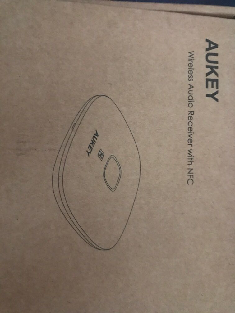 AUKEY Bluetooth Receiver V4.1 NFCEnabled Wireless Audio Music Adapter