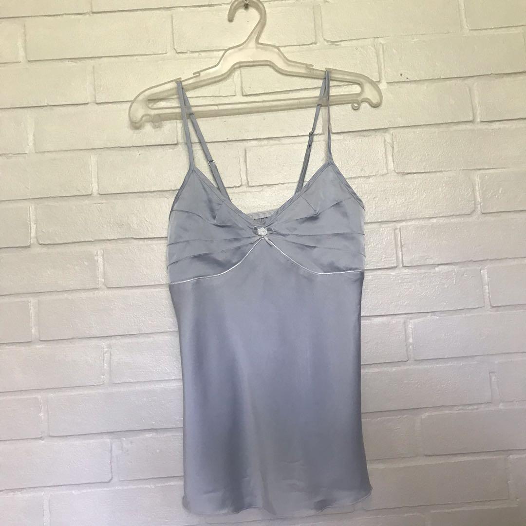 Baby Blue Bustier Cami (Category: Sleeveless) located in Quezon City. Submitted by abbycries (Listing ID 1049632615, Image 1). Description: has adjustable straps nationwide shipping, shouldered by buyer 100% of sales will be donated to fundraisers for victims of Typhoon Ulysses.