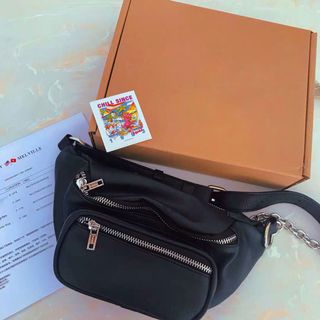 （分類：）位於 。 由 winterrloverr 提交（商品編號 1049732371，圖片 1）。簡介： 。