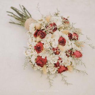 Affordable Bunga Tangan Pengantin For Sale Women S Fashion Carousell Malaysia