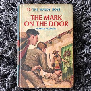[Vintage Collectible] 13 • The Hardy Boys: The Mark on the Door Cyrca Edition