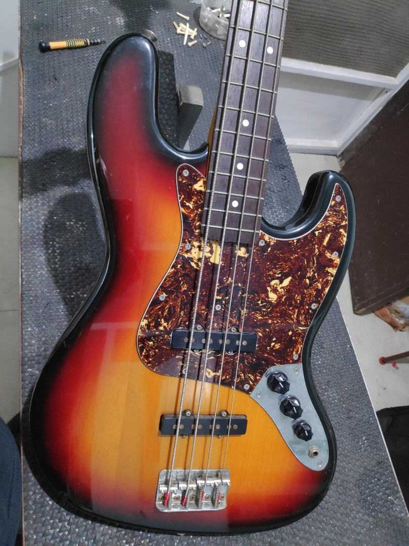 Fernandes Limited Edition Jazz Bass MIJ guitar Hobbies Toys