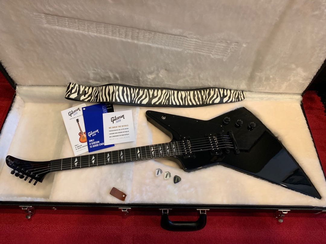 Gibson explorer blackout for outlet sale