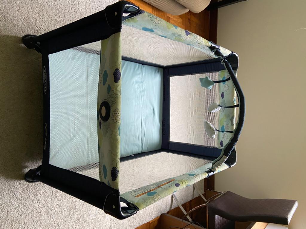 Graco on the go playard outlet stratus
