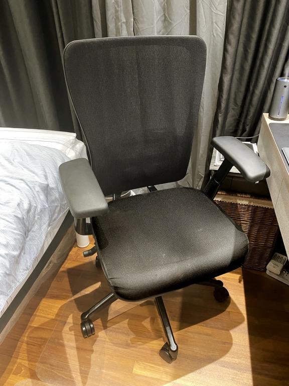 Haworth Zody Office Chair with spare Arm Pads Caps and lumbar support, Furniture & Home Living