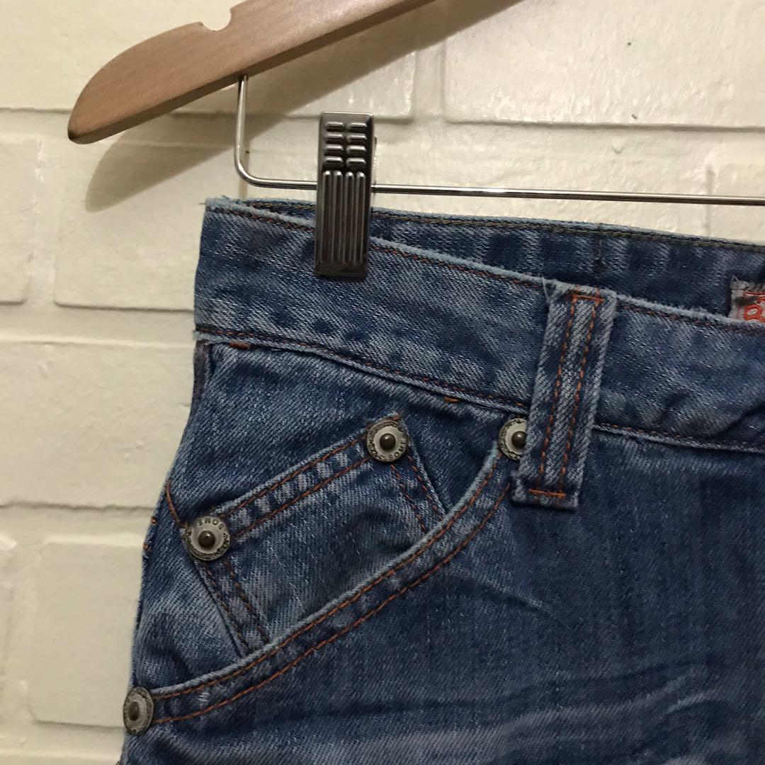 High-Waisted Denim Skirt (Category: Skirts) located in Quezon City. Submitted by abbycries (Listing ID 1049624818, Image 2). Description: 29” waist nationwide shipping, shouldered by buyer 100% of sales will be donated to fundraisers for victims of Typhoon Ulysses.