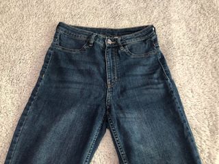 (Category: ) located in . Submitted by bbgriri (Listing ID 1049623293, Image 1). Description: .