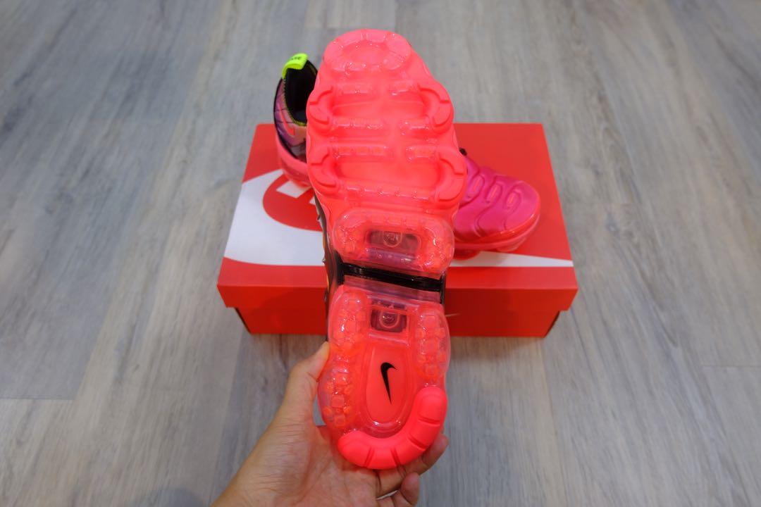 vapormax plus laser crimson