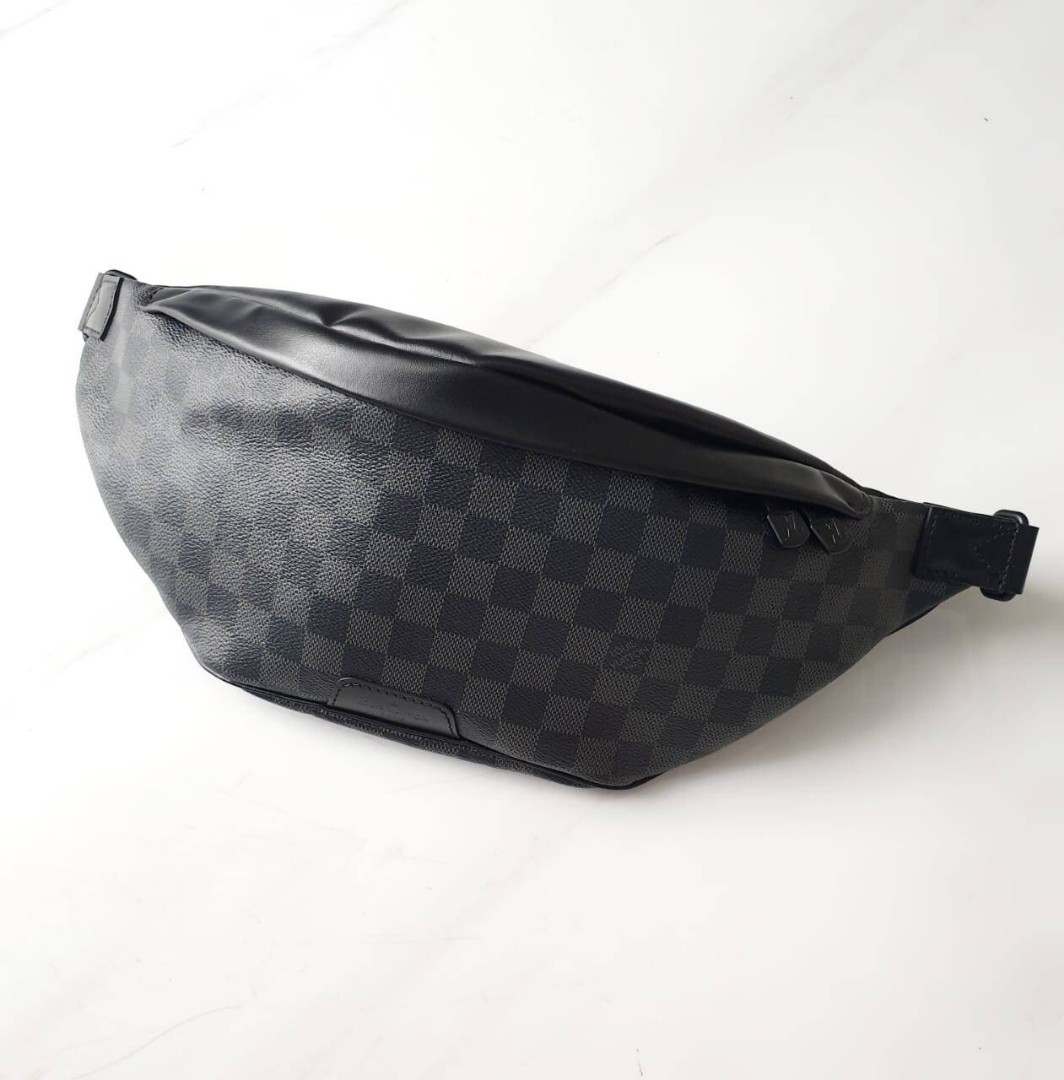 Louis Vuitton Discovery Bumbag Damier Graphite