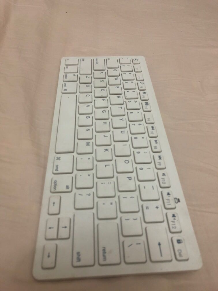 Miniso Bluetooth Keyboard, Audio, Earphones on Carousell