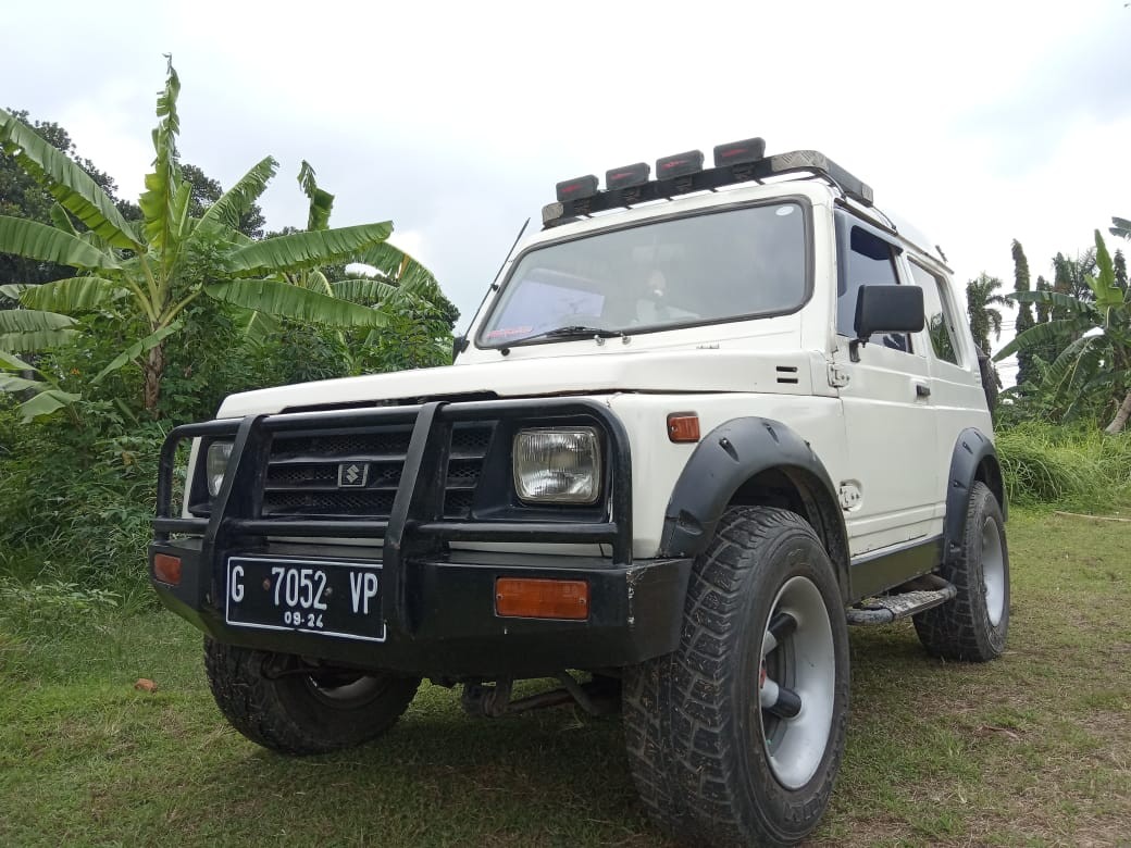 Mobil jeep suzuki katana, Mobil & Motor, Mobil untuk Dijual di Carousell