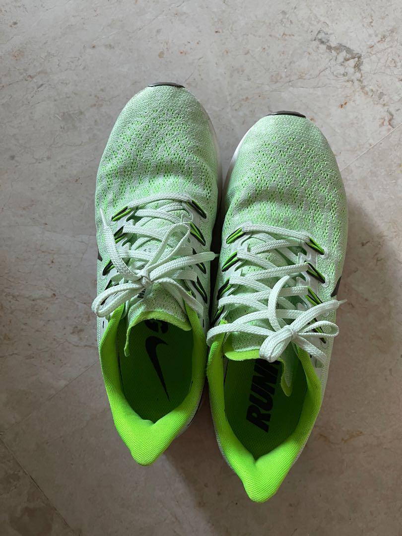 Nike Men’s Running Shoe, Women's Fashion, Footwear, Sneakers on Carousell