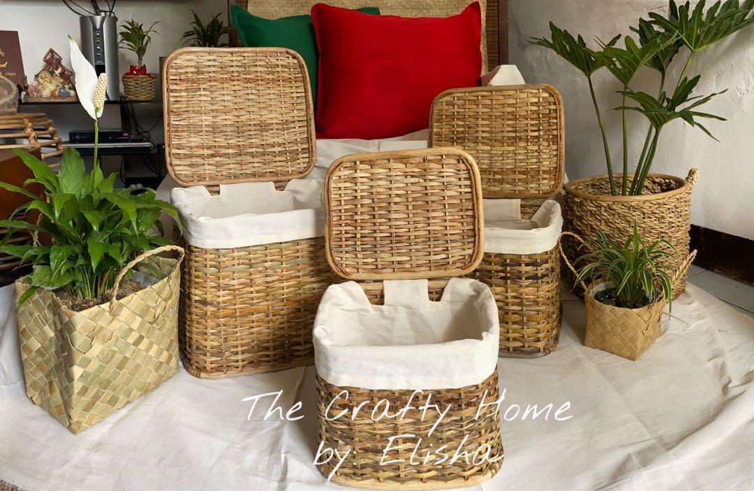RATTAN STORAGE WITH CLOTH LINING (Category: Storage Boxes & Baskets) located in Marikina City. Submitted by thecraftyhomebyelisha (Listing ID 1049593748, Image 2). Description: Rattan Storage with cloth lining ❤️ Storage basket 1350/set (w/ cloth lining) LxWxH (based in inches) Small 10x8x8 - 350 Medium 12x10x10 - 450 Large 14x12x12 - 550 This may be purchase by set and can also be sold per piece 😊 Actual pictures posted 👍 ✅Shipping fee c/o buy