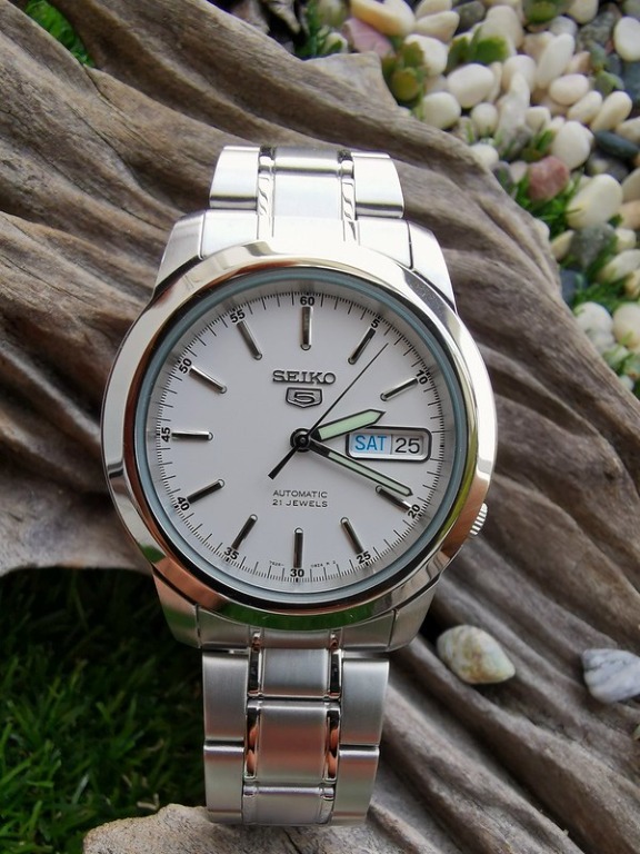 SEIKO 5 Automatic winding SNKE49K1, 7S26-02W0, Men's Fashion, Watches &  Accessories, Watches on Carousell