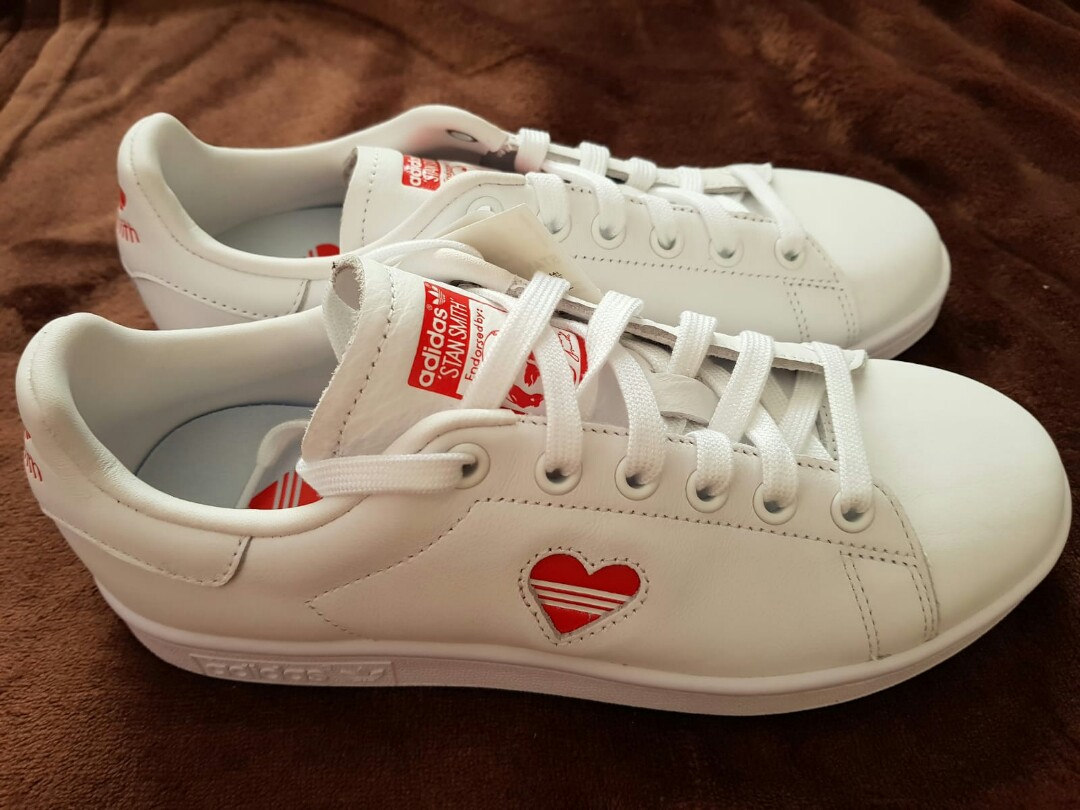 stan smith valentine edition