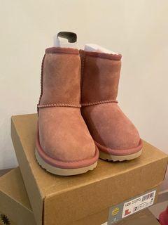 Infant size 8 ugg boots Clearance