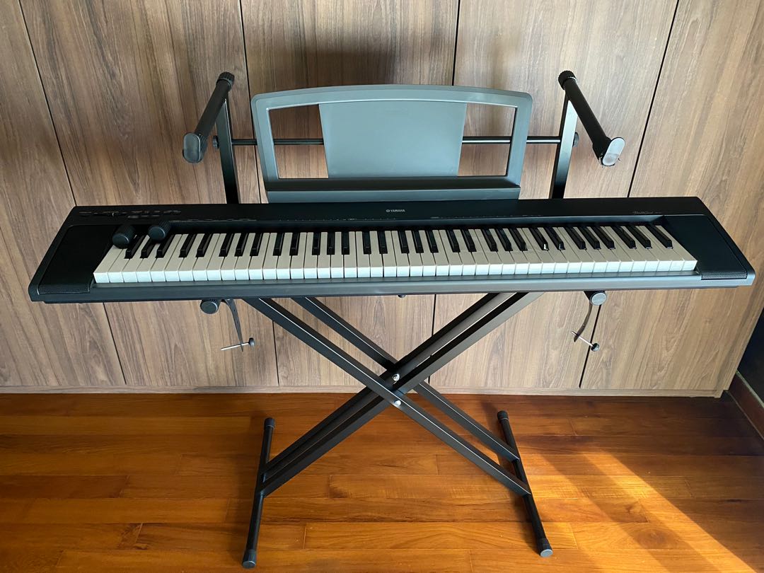 Yamaha Portable Grand NP30 with 2tier stand, Hobbies & Toys, Music