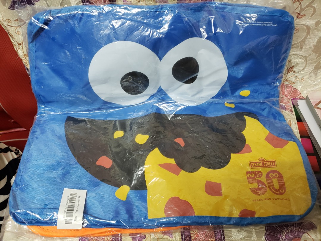 芝麻街收納袋一大兩小sesame Streets Zip Bags 傢俬 家居 其他 Carousell