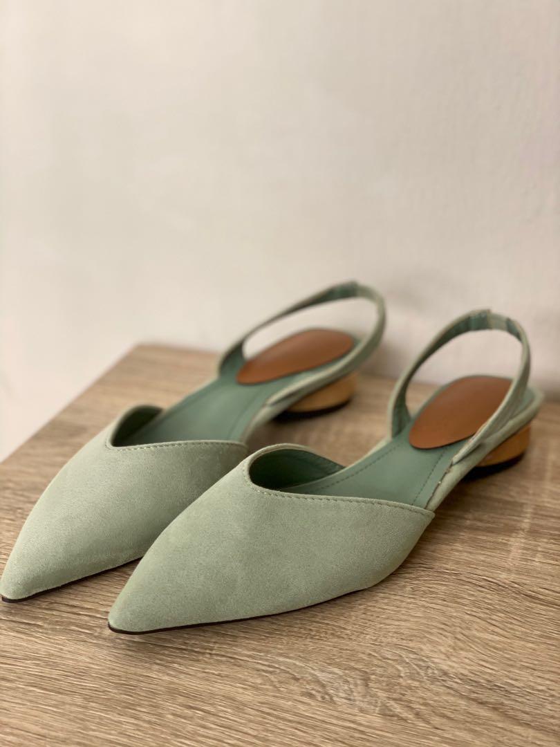 Sage green flats outlet