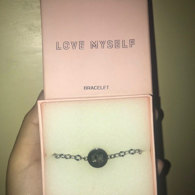 novjajan BTS X UNICEF Love Myself Bracelet, K-Wave di Carousell