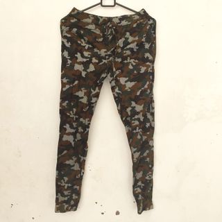 (Kategori: ) berada di . Dikirim oleh stilloke (ID iklan 1049841698, Gambar 1). Deskripsi: .
