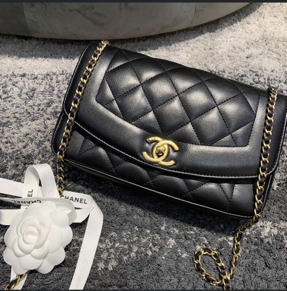 Chanel Diana Black REISSUE, Luxury, Bags & Wallets on Carousell