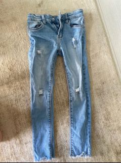 (Category: ) located in . Submitted by nulooks (Listing ID 1049856111, Image 1). Description: .