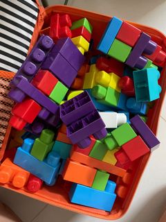 (Category: ) located in . Submitted by esienpreloved (Listing ID 1049759768, Image 1). Description: .