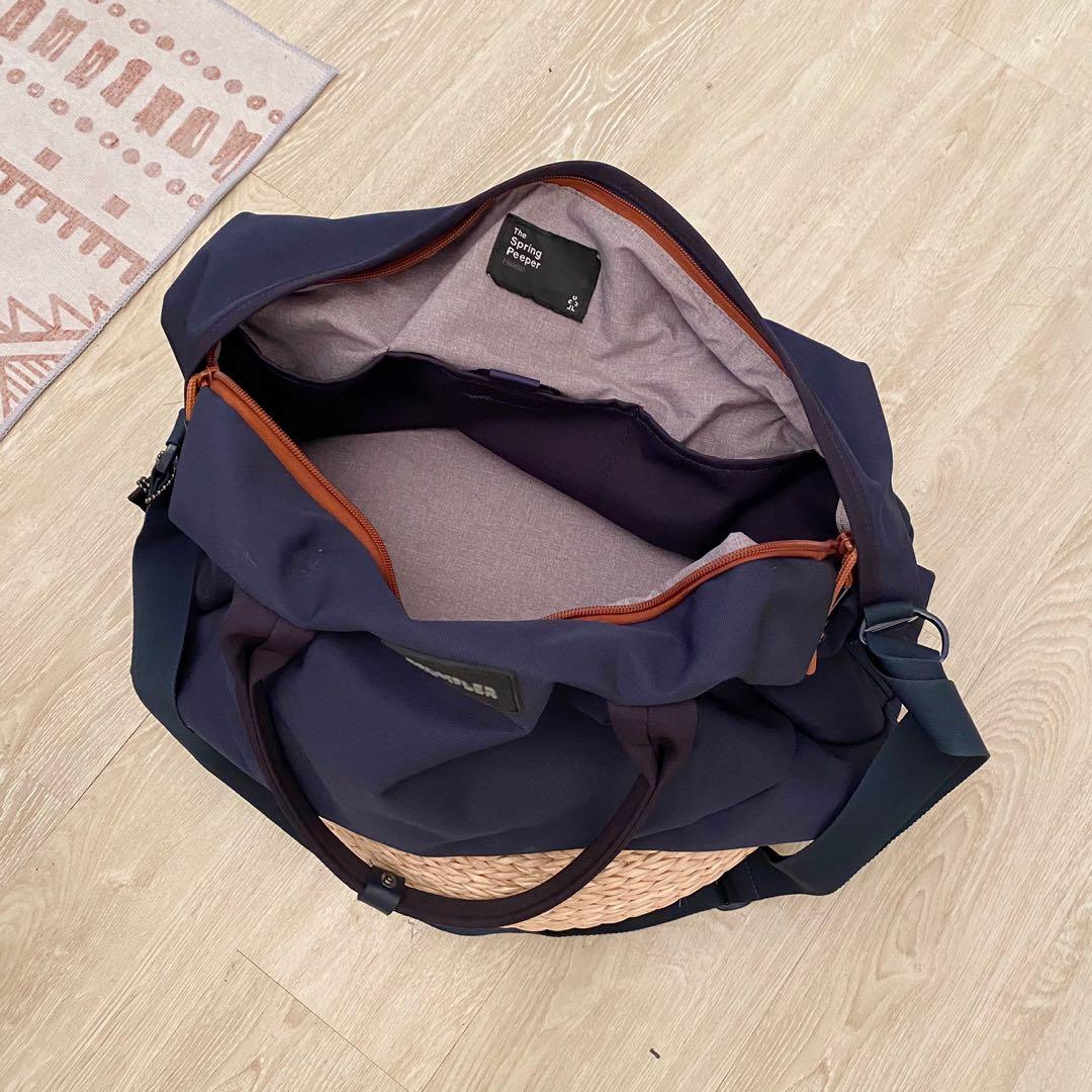 Spring peeper holdall hotsell