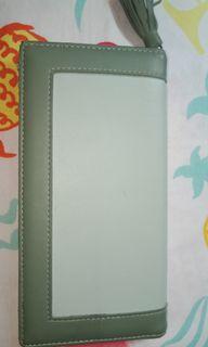 Dompet Miniso