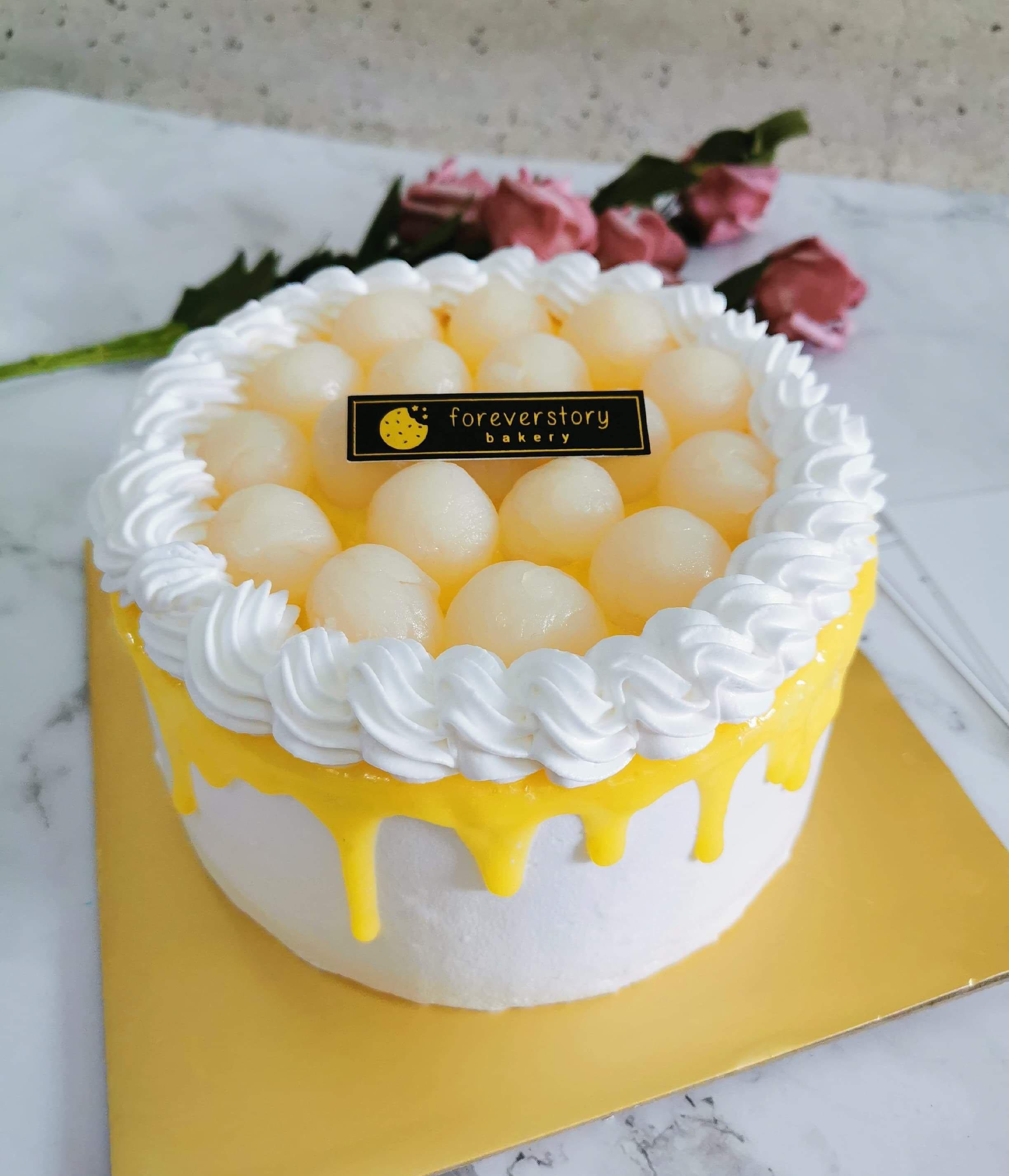 English Lemon Gateau With Longan Cake 英式龙眼柠檬蛋糕 Food Drinks Packaged Instant Food On Carousell
