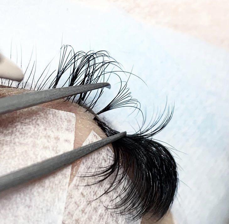 Eyelash Extension Lash Glue Sensitive Eyes Low Fumes Exclusive Formula