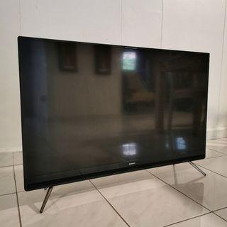 (Great condition) Samsung 40" HD LED Smart TV