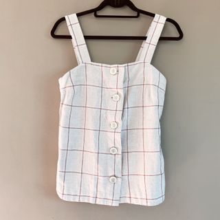 (Category: ) located in . Submitted by lizzyclosetsale (Listing ID 1049761143, Image 1). Description: .