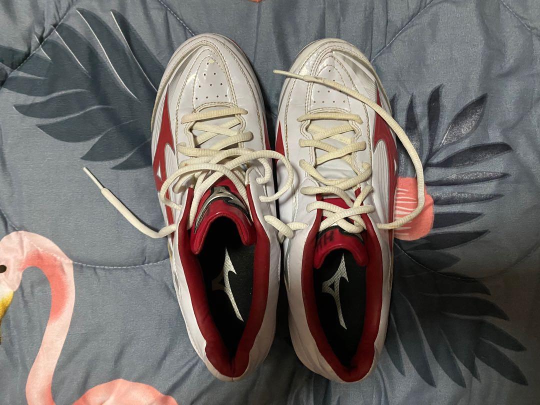 mizuno Softball rubber cleat, Men's Fashion, Activewear on Carousell