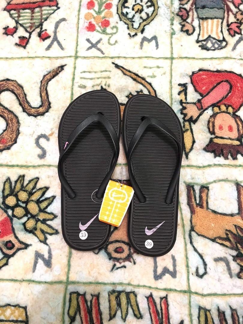 nike flip flops soft
