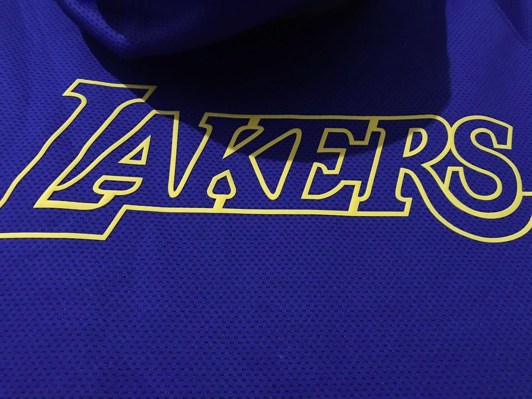 Lakers Nike Therma Flex Warmup Hoodie (Brand New), Men's Fashion,  Activewear on Carousell