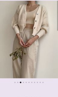 (Category: ) located in . Submitted by closet_collection (Listing ID 1049841677, Image 1). Description: .