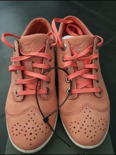 (Category: ) located in . Submitted by shoppaaddict (Listing ID 1049846044, Image 1). Description: .